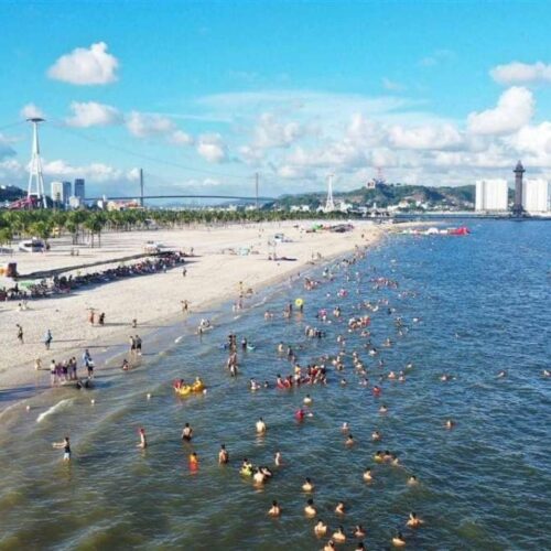 Biển Bãi Cháy